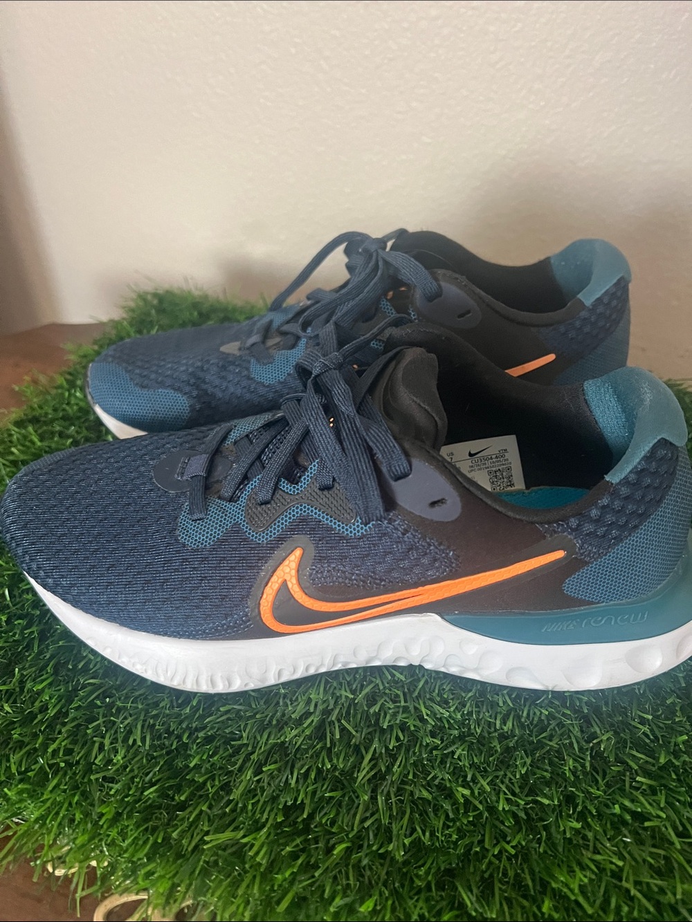 Nike Renew Run 2 Obsidian bright mango. (Blue/orange) size 7.  CU3504-400. GUC